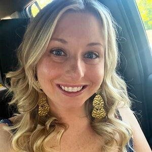 Meet your Posher, Ashleigh